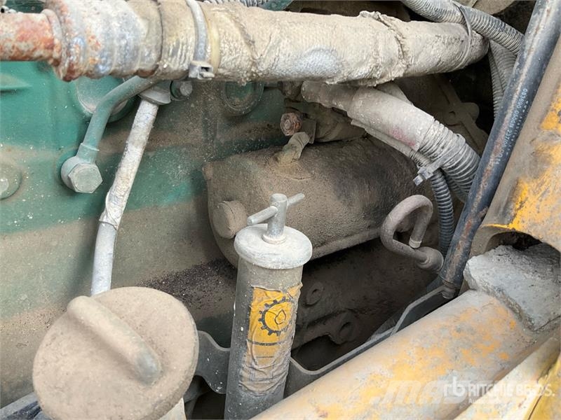 Volvo BL71 لوادر ذات جرافات عكسية