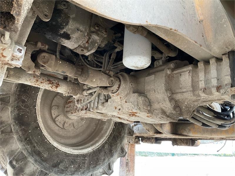 Volvo BL71 لوادر ذات جرافات عكسية