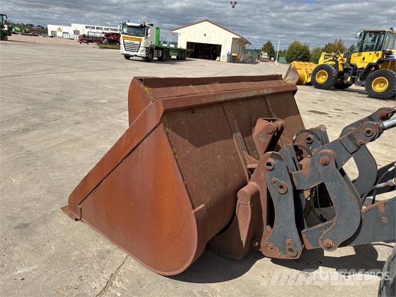 Volvo BM L50 High Lift Chargeuse Sur Pneus Wheel Loader ホイールローダー・タイヤショベル
