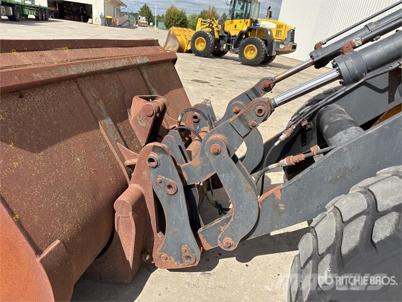 Volvo BM L50 High Lift Chargeuse Sur Pneus Wheel Loader ホイールローダー・タイヤショベル