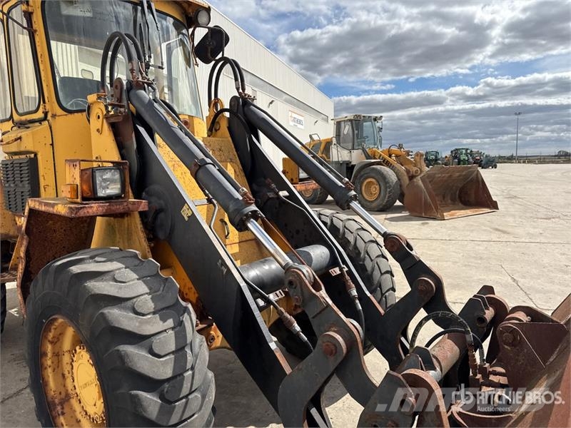 Volvo BM L50 High Lift Chargeuse Sur Pneus Wheel Loader ホイールローダー・タイヤショベル