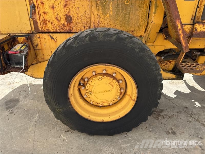 Volvo BM L50 High Lift Chargeuse Sur Pneus Wheel Loader ホイールローダー・タイヤショベル