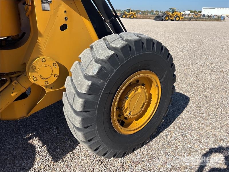 Volvo BM L70 Wheel Loader لوادر بعجل