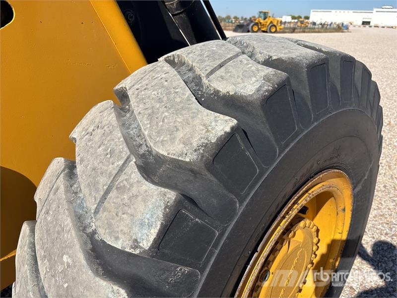 Volvo BM L70 Wheel Loader لوادر بعجل