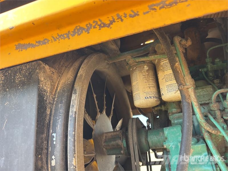 Volvo BM L70 Wheel Loader لوادر بعجل