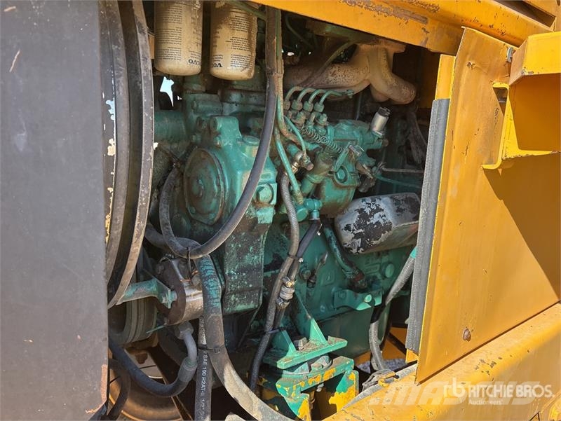 Volvo BM L70 Wheel Loader لوادر بعجل