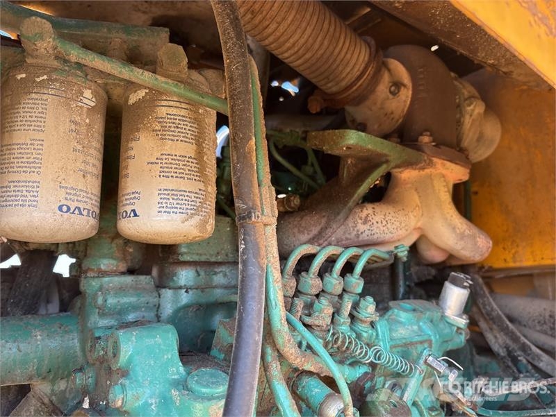 Volvo BM L70 Wheel Loader لوادر بعجل