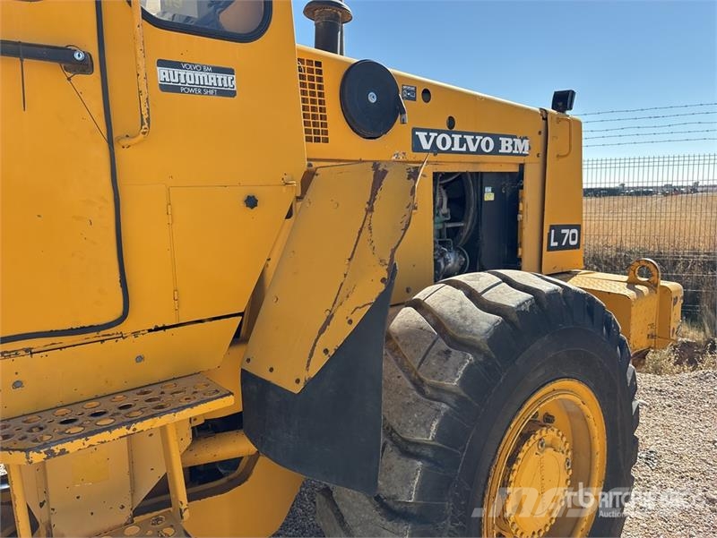 Volvo BM L70 Wheel Loader لوادر بعجل