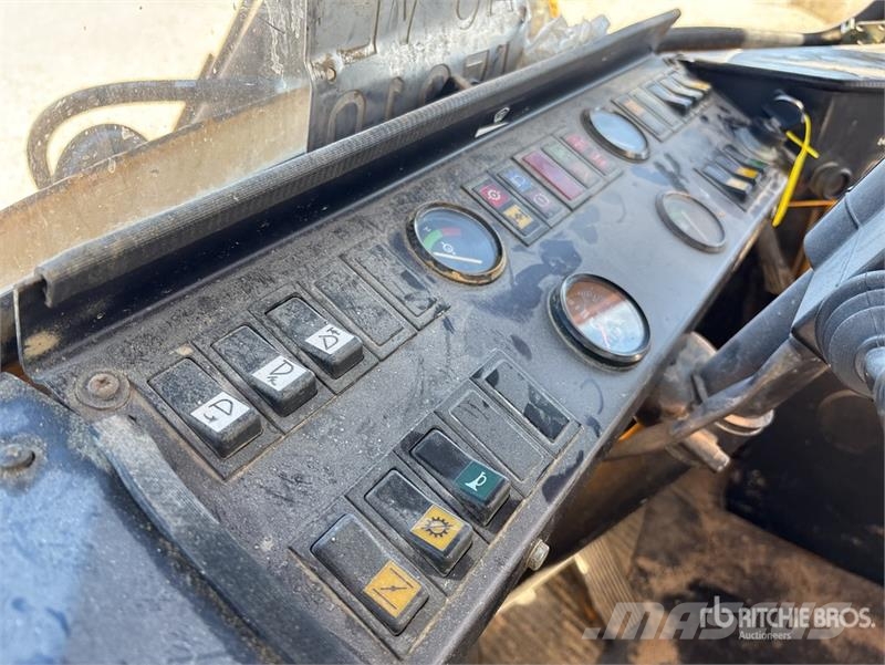 Volvo BM L70 Wheel Loader لوادر بعجل