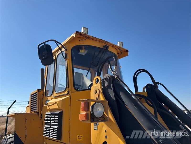 Volvo BM L70 Wheel Loader لوادر بعجل