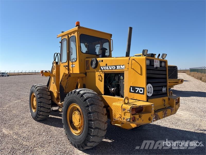 Volvo BM L70 Wheel Loader لوادر بعجل