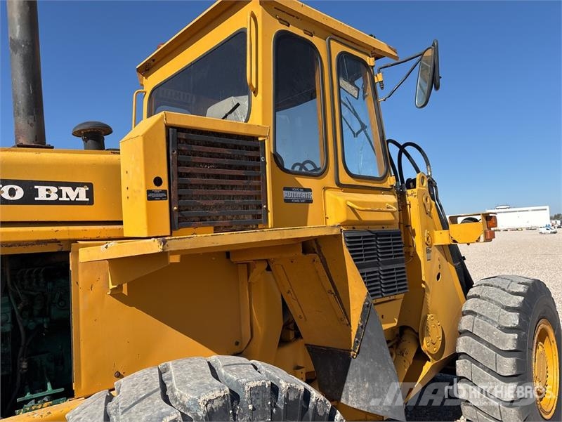 Volvo BM L70 Wheel Loader لوادر بعجل