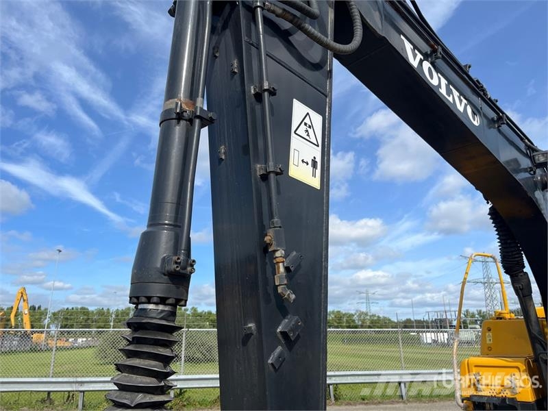Volvo EC140BLC Tracked Excavator Bagri goseničarji