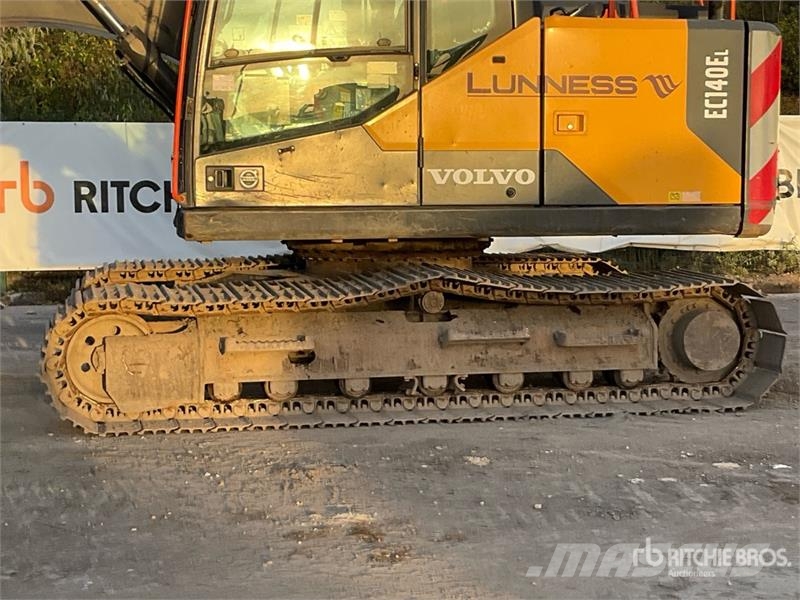 Volvo EC140EL Kāpurķēžu ekskavatori