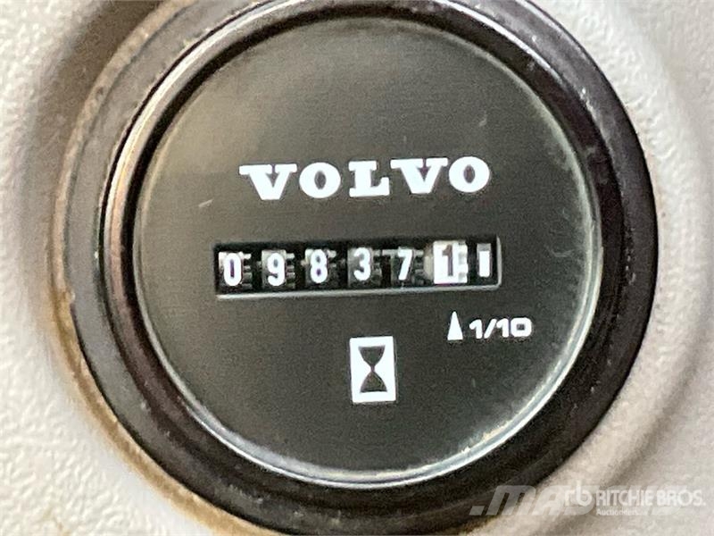 Volvo EC140EL Kāpurķēžu ekskavatori