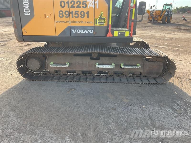 Volvo EC140EL 대형 굴삭기 29톤 이상