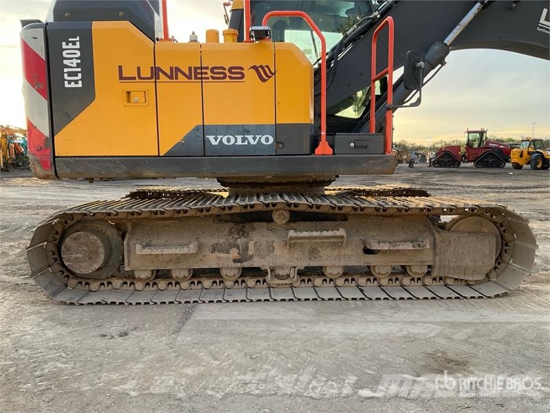Volvo EC140EL Kāpurķēžu ekskavatori