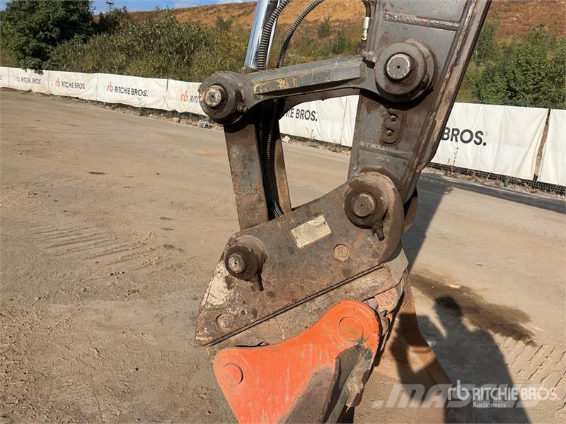Volvo EC140EL 대형 굴삭기 29톤 이상