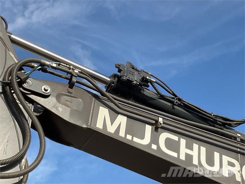Volvo EC140EL 대형 굴삭기 29톤 이상