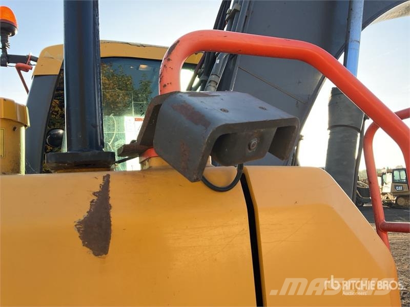 Volvo EC140EL Bageri gusjeničari