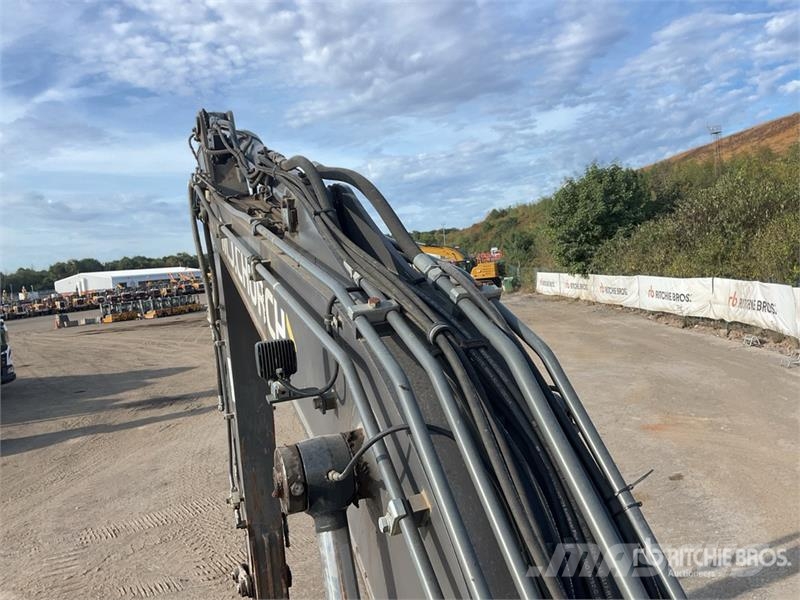 Volvo EC140EL 대형 굴삭기 29톤 이상
