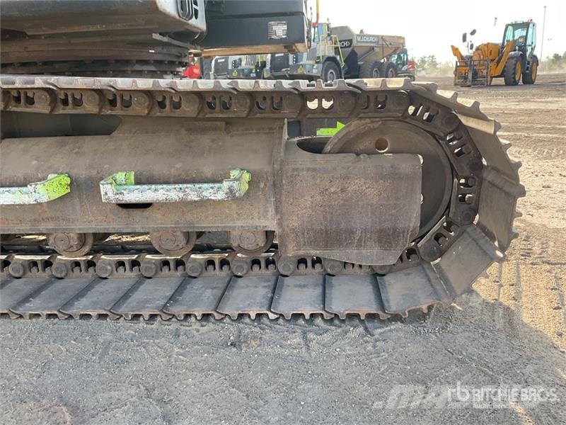 Volvo EC140EL 대형 굴삭기 29톤 이상