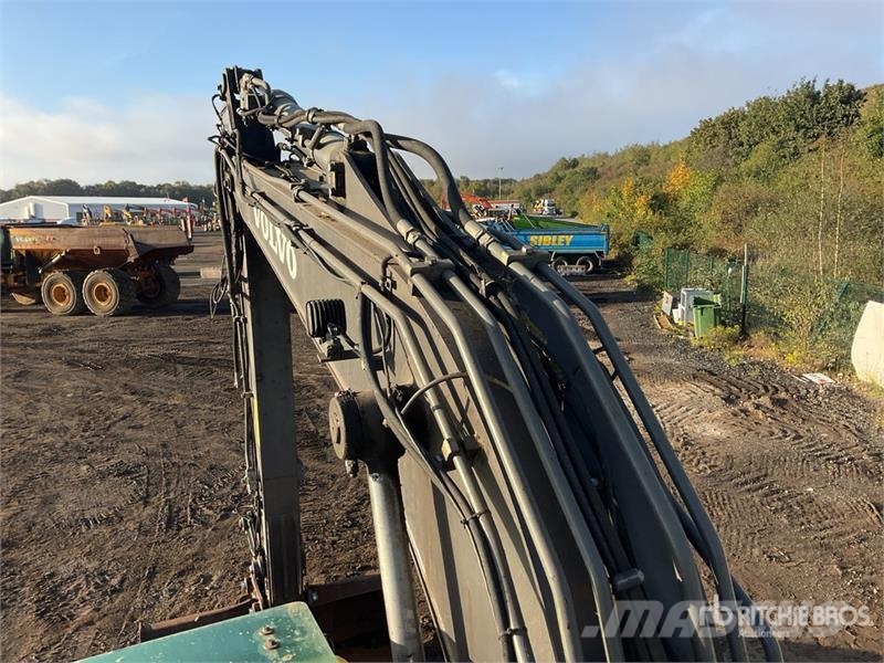 Volvo EC140EL Bageri gusjeničari