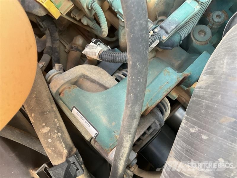 Volvo EC140EL 대형 굴삭기 29톤 이상