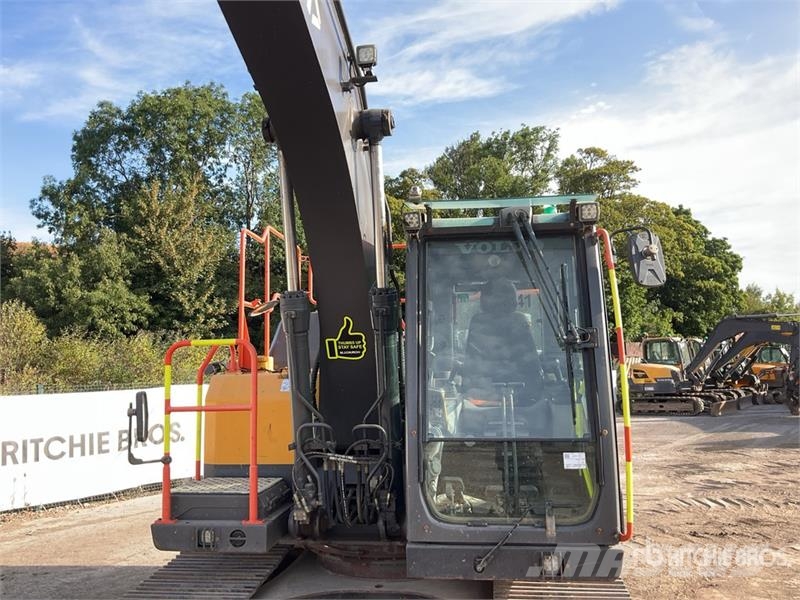 Volvo EC140EL 대형 굴삭기 29톤 이상