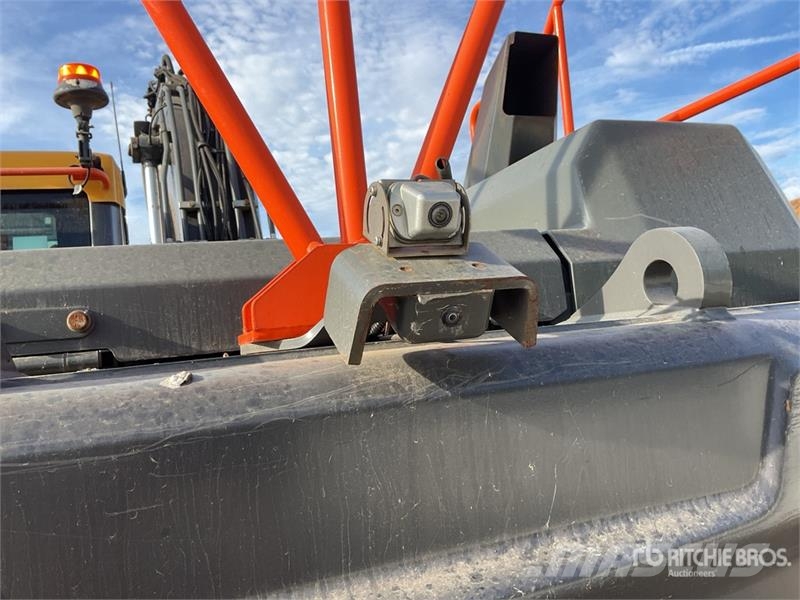 Volvo EC140EL 대형 굴삭기 29톤 이상