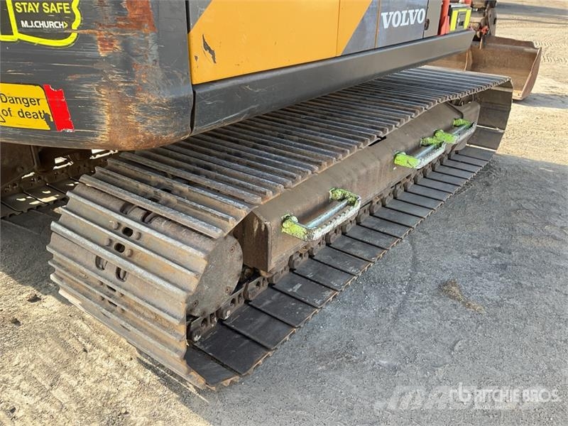 Volvo EC140EL 대형 굴삭기 29톤 이상