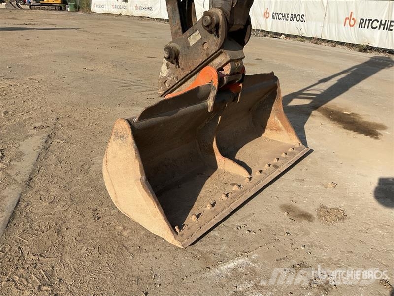 Volvo EC140EL 대형 굴삭기 29톤 이상