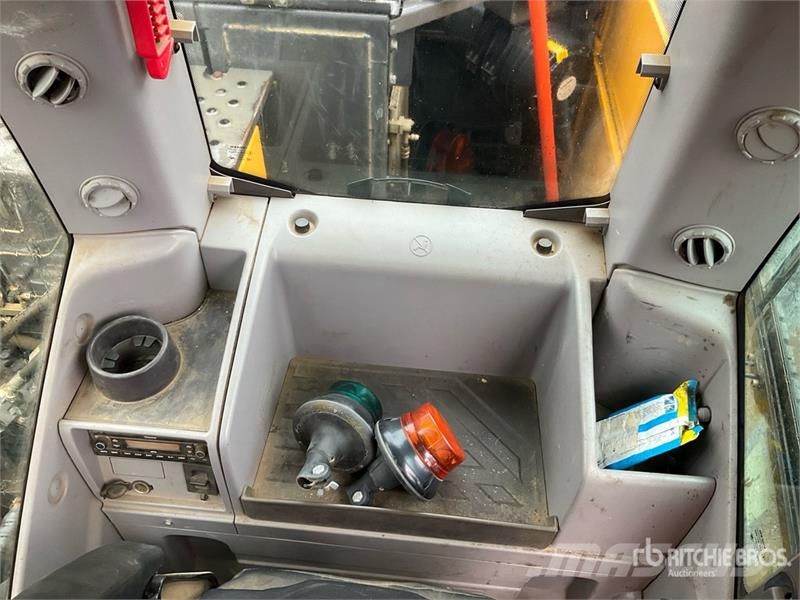 Volvo EC140EL Bagri goseničarji