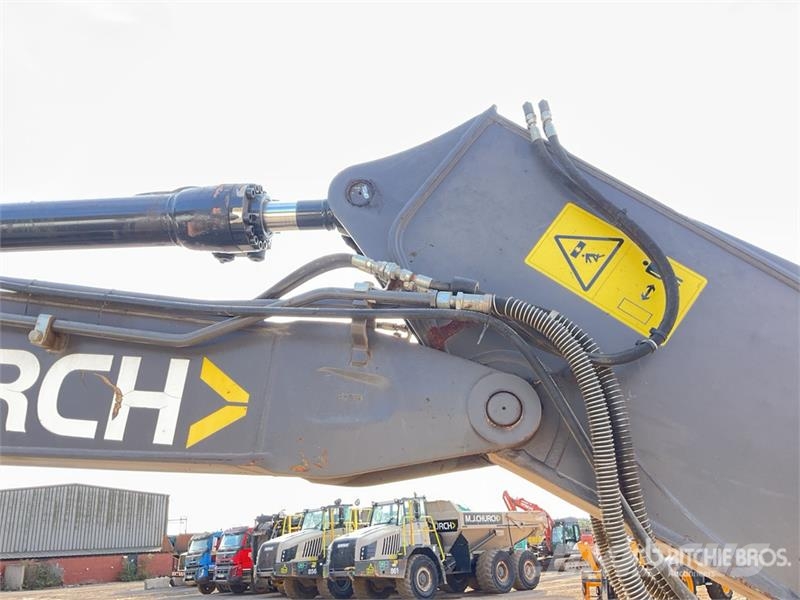 Volvo EC140EL 대형 굴삭기 29톤 이상