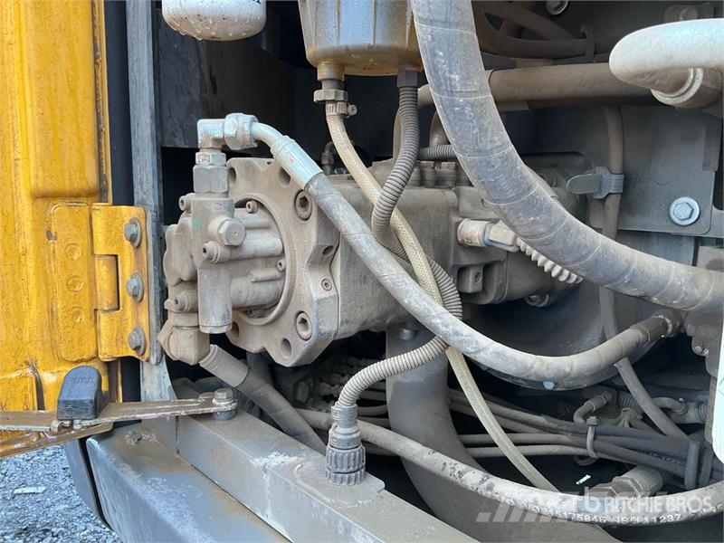 Volvo EC140EL Bagri goseničarji