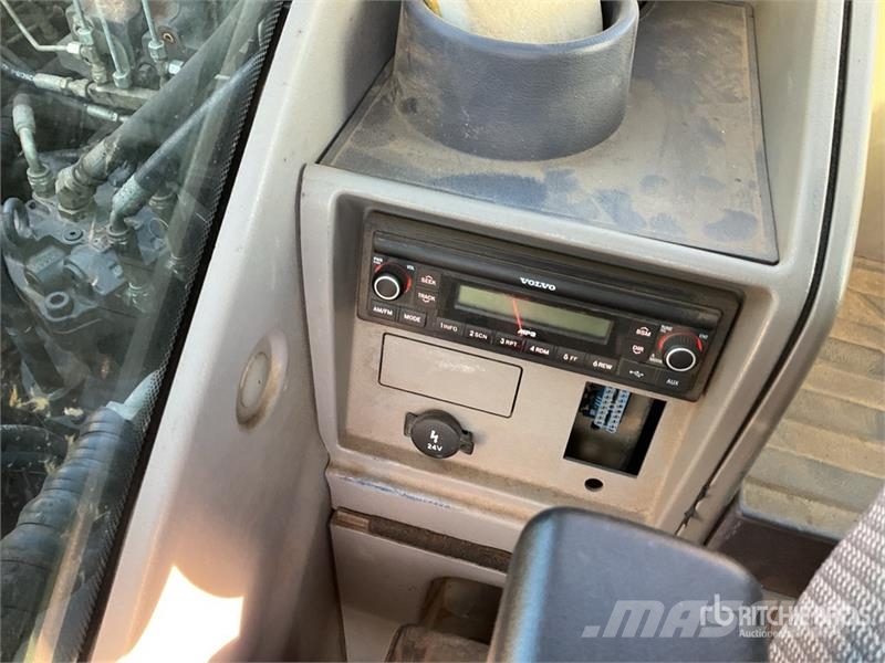 Volvo EC140EL Bageri gusjeničari