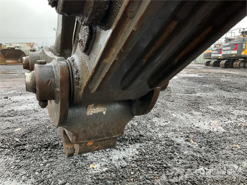 Volvo EC140EL Bagri goseničarji