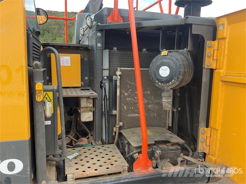 Volvo EC140EL Raupenbagger