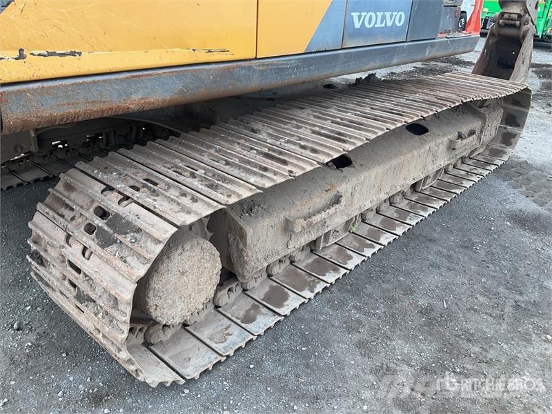 Volvo EC200EL Tracked Excavator 대형 굴삭기 29톤 이상
