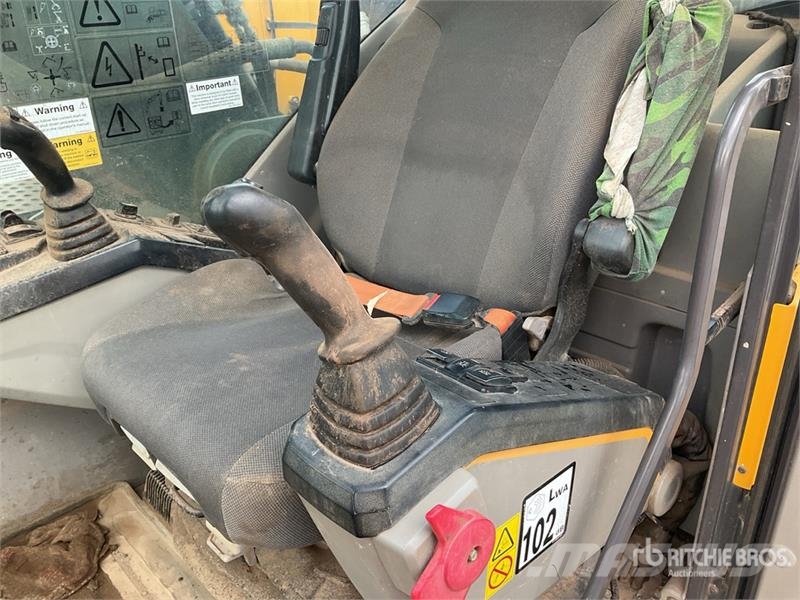 Volvo EC200EL Tracked Excavator 대형 굴삭기 29톤 이상