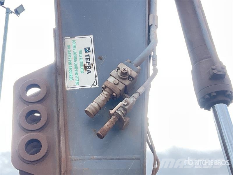 Volvo EC200EL Tracked Excavator 대형 굴삭기 29톤 이상