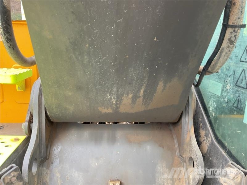 Volvo EC200EL Tracked Excavator Excavadoras de cadenas