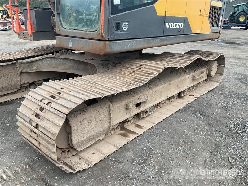 Volvo EC200EL Tracked Excavator 대형 굴삭기 29톤 이상