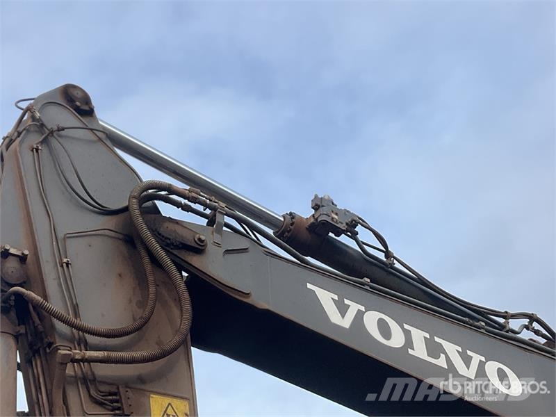 Volvo EC200EL Tracked Excavator 대형 굴삭기 29톤 이상