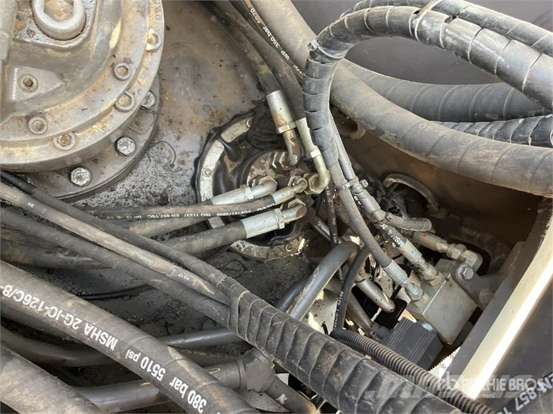 Volvo EC220EL 대형 굴삭기 29톤 이상