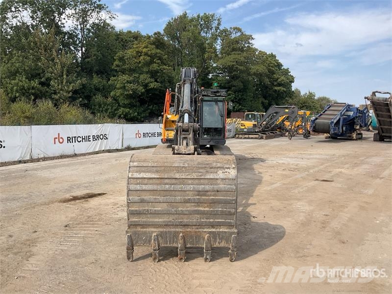 Volvo EC220EL 대형 굴삭기 29톤 이상