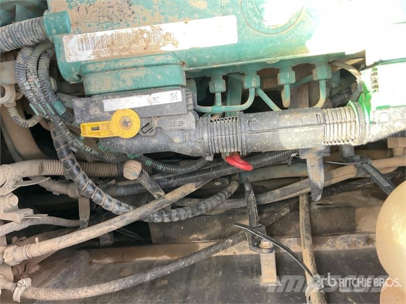 Volvo EC220EL 대형 굴삭기 29톤 이상
