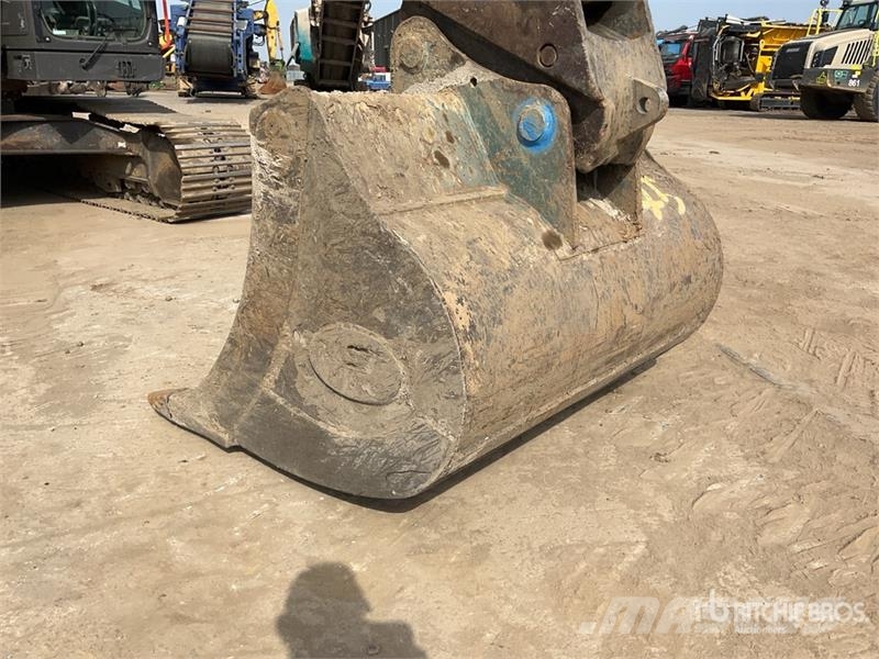 Volvo EC220EL 대형 굴삭기 29톤 이상