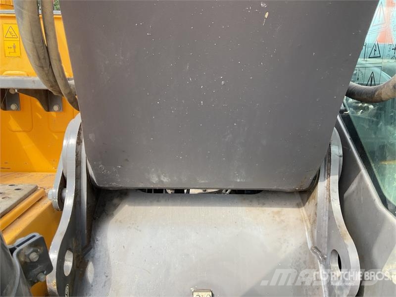 Volvo EC220EL 대형 굴삭기 29톤 이상