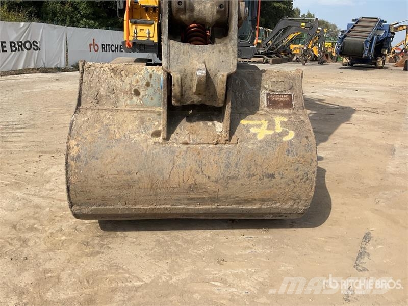 Volvo EC220EL 대형 굴삭기 29톤 이상